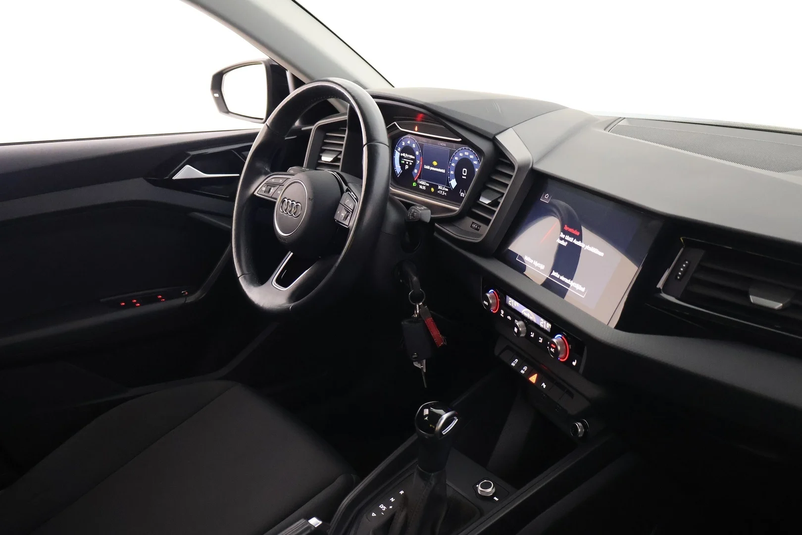 Car Image - 5f0yXn3LJfLQx5jt4uVkeE