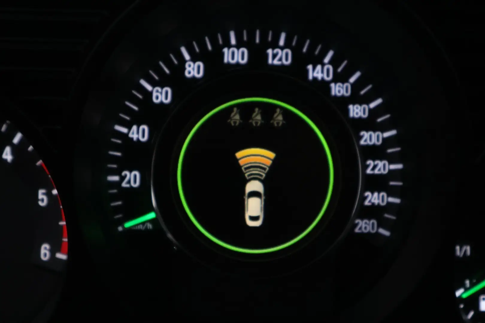 Car Image - 1aKUHnX1JDkFvxR7H8yOoL
