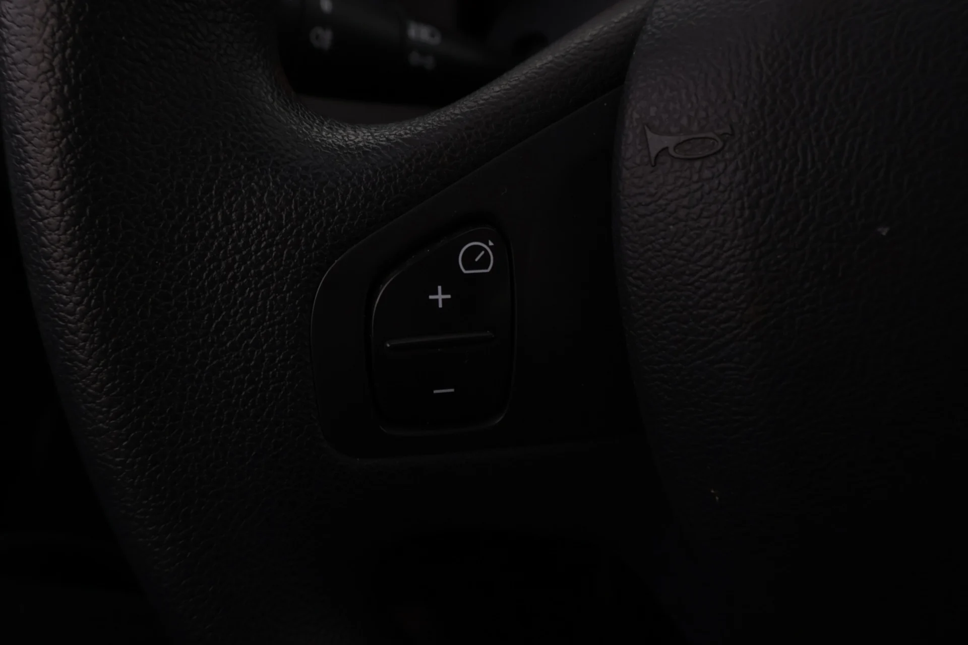 Car Image - 7xcWgd97ToylkmGmJXpqfL