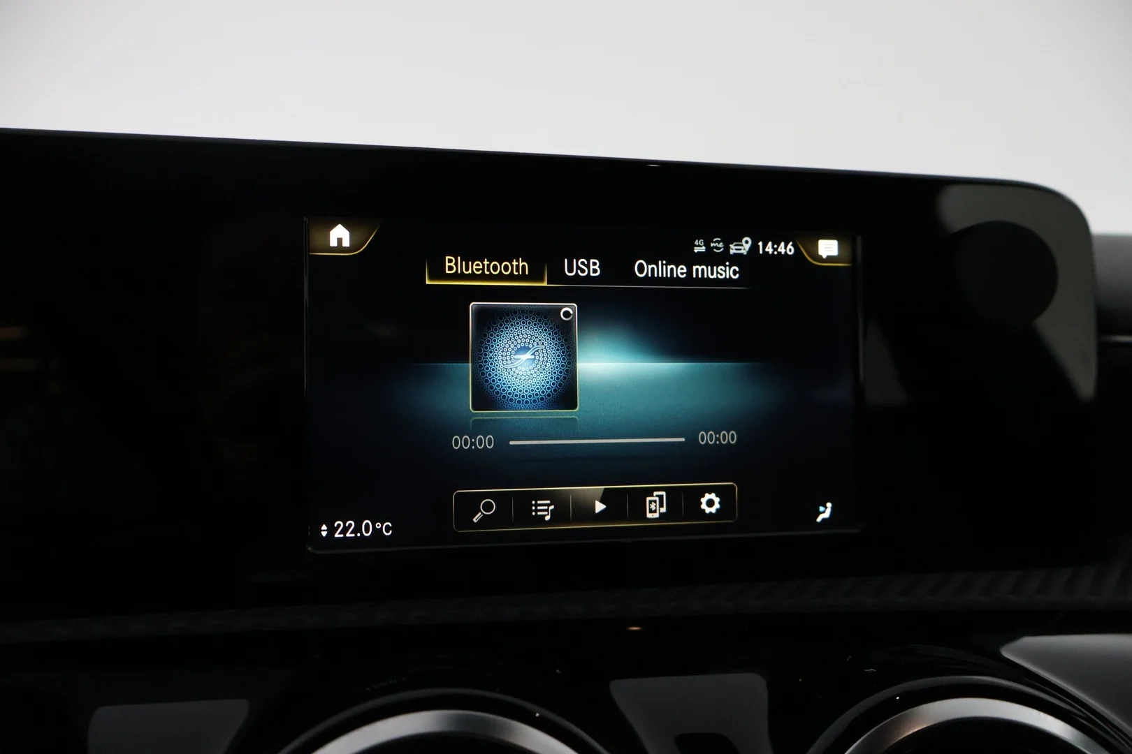 Car Image - hrM2KJwRO1xD3bVzeC21L