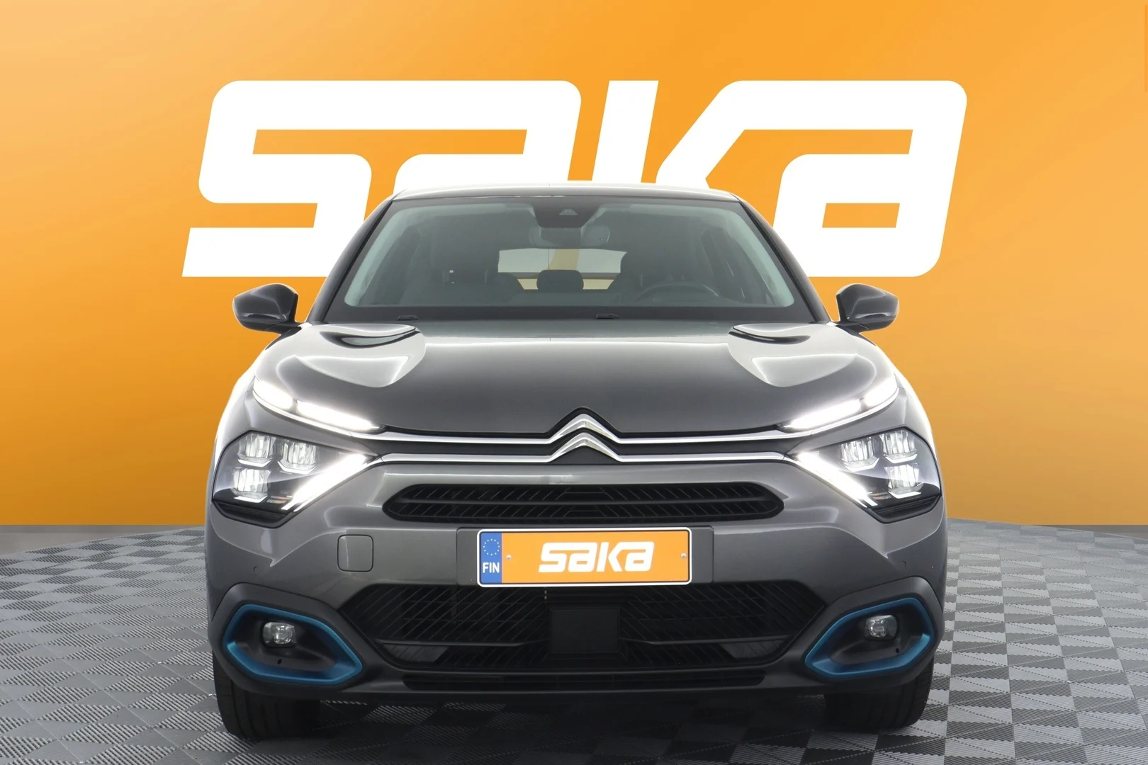 Car Image - aeY7CbHuvW5eIdAoPk4wr