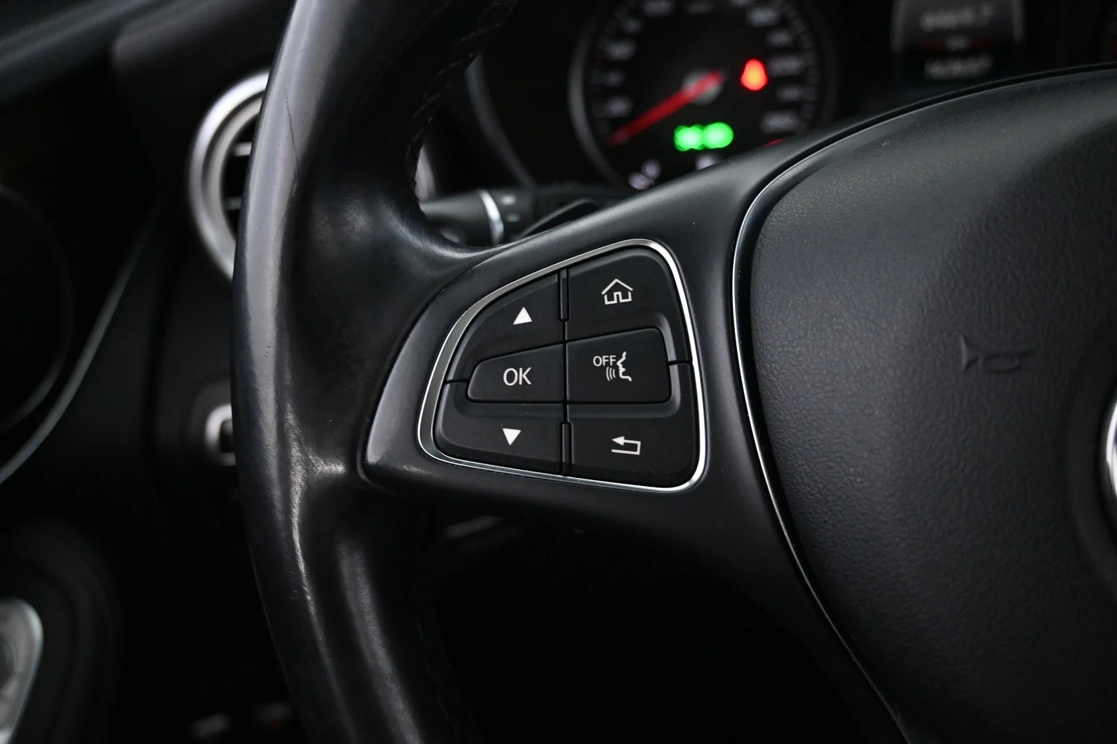 Car Image - 4fajgFulWxBvuvhG3Lclj2