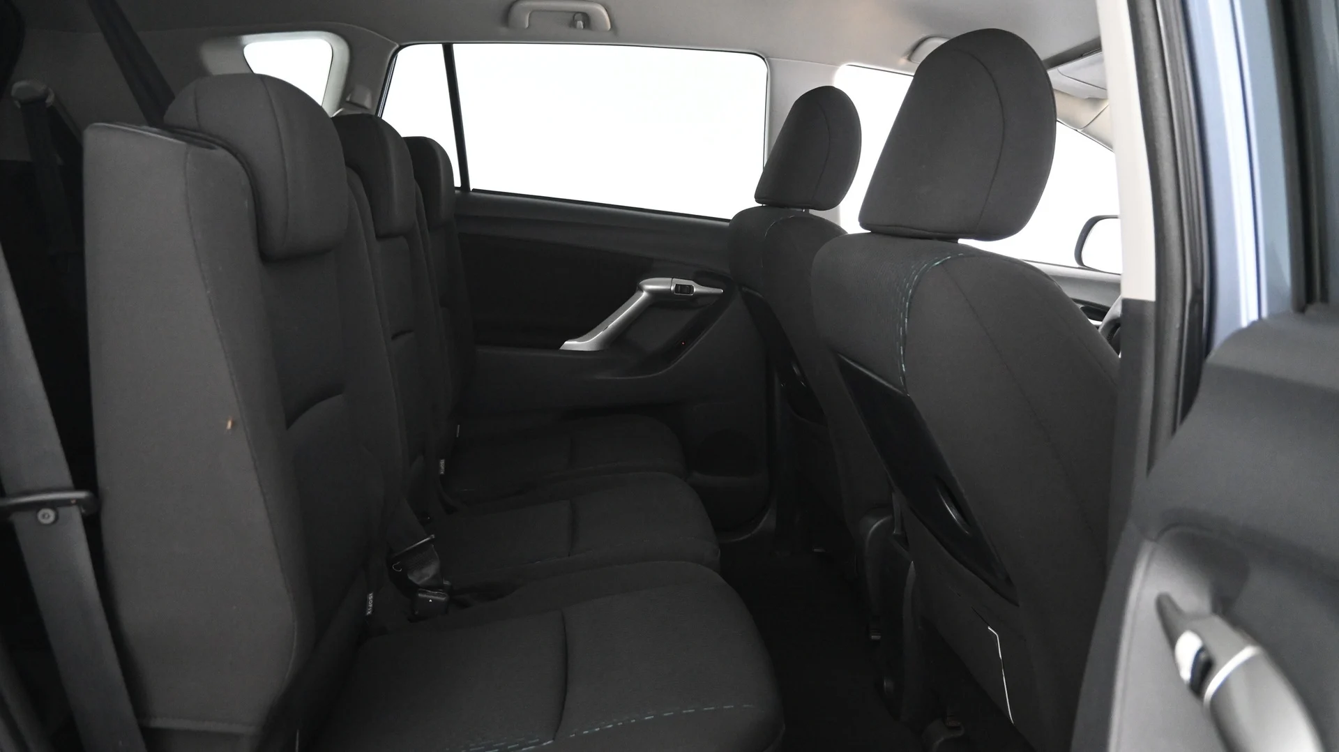 Car Image - 6ZXdyJziDllLtAk0H5eFGJ