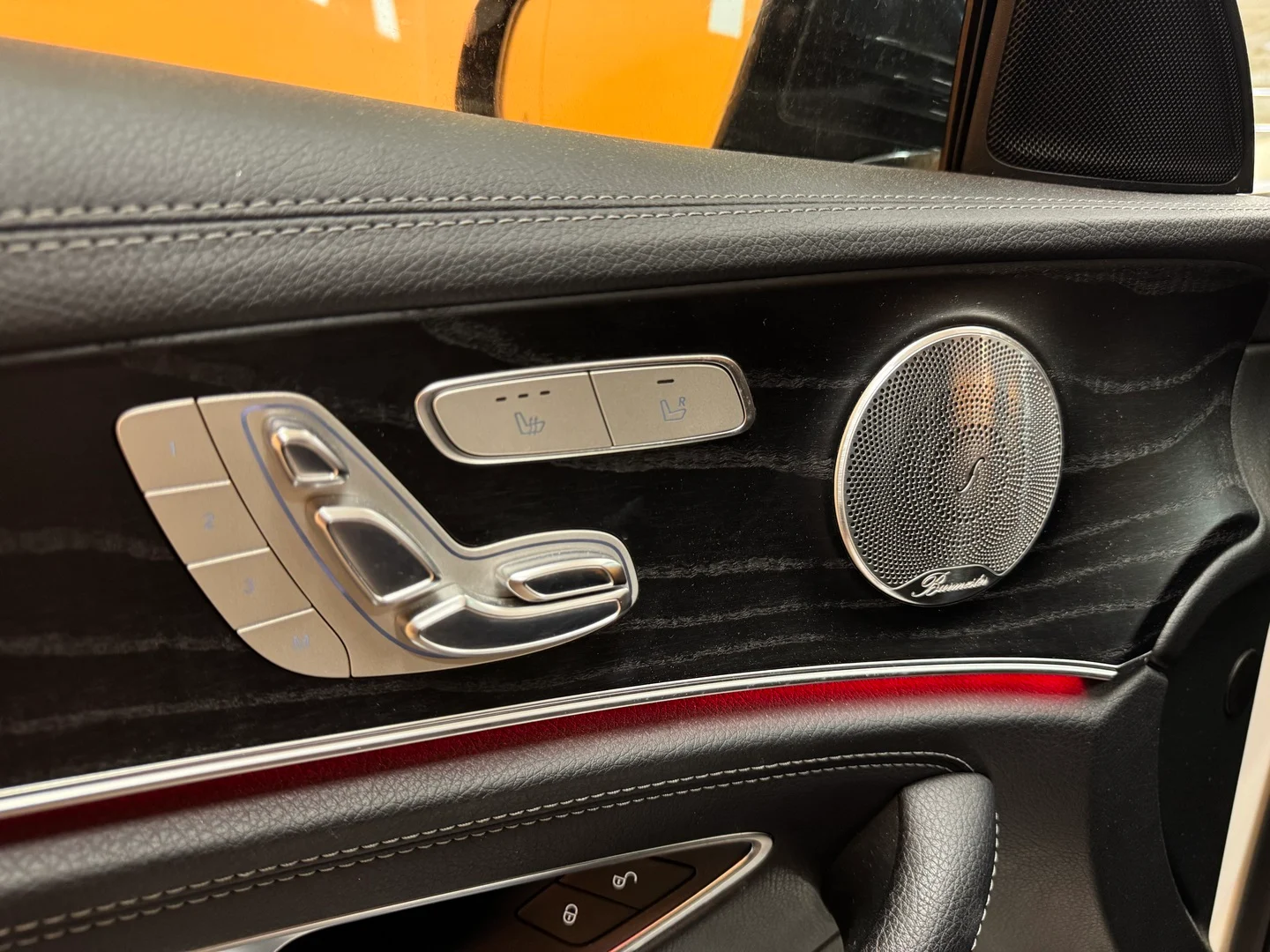 Car Image - 01sLtBo0hFBqcBBvQbMqJ6