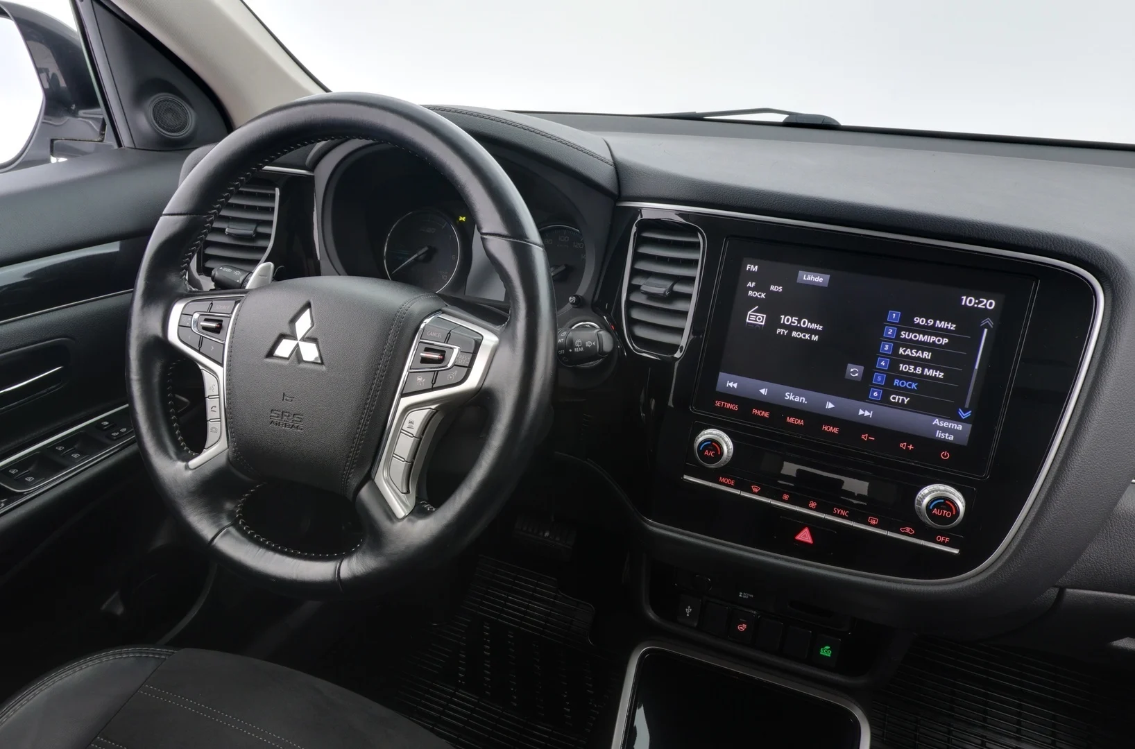 Car Image - rX3z3hcYitOiQQ46EixyI