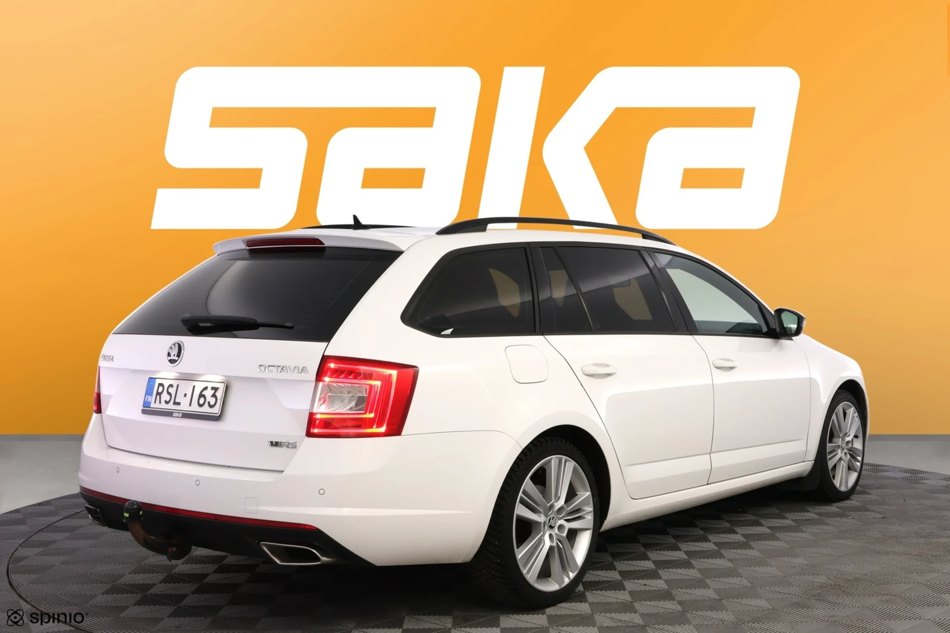 Car Image - 5iLkLB9NDhx3o2EfdumDFg