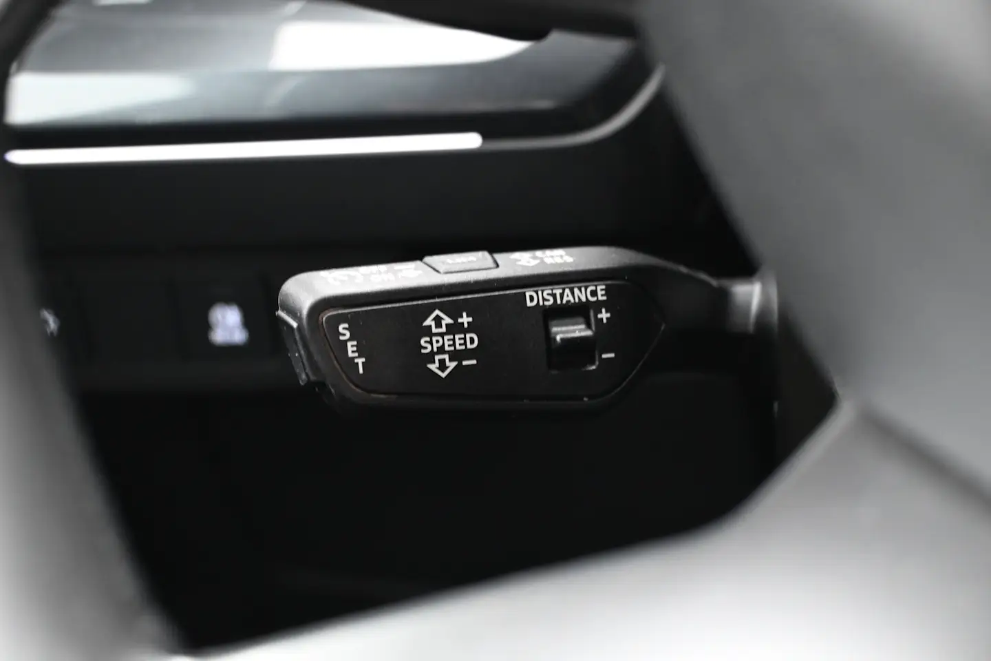 Car Image - 10OTZBzWZIA5j1rRliqsdm