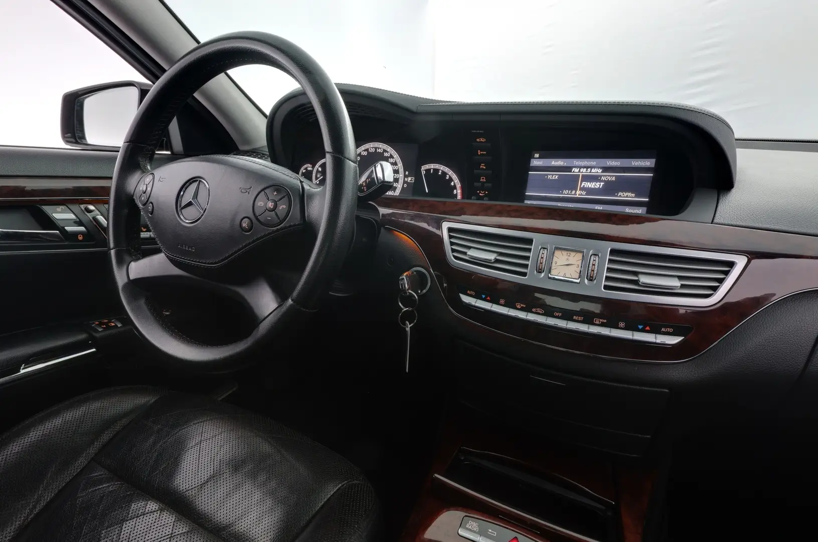 Car Image - dd6BBfFNNIZmIHv81WxM7