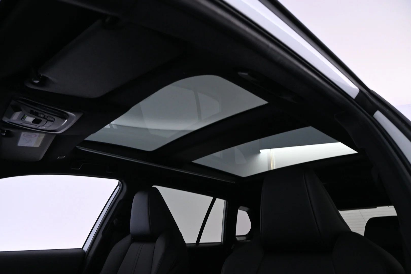 Car Image - 2pRsHLOpDBS2uEBngMVOkA