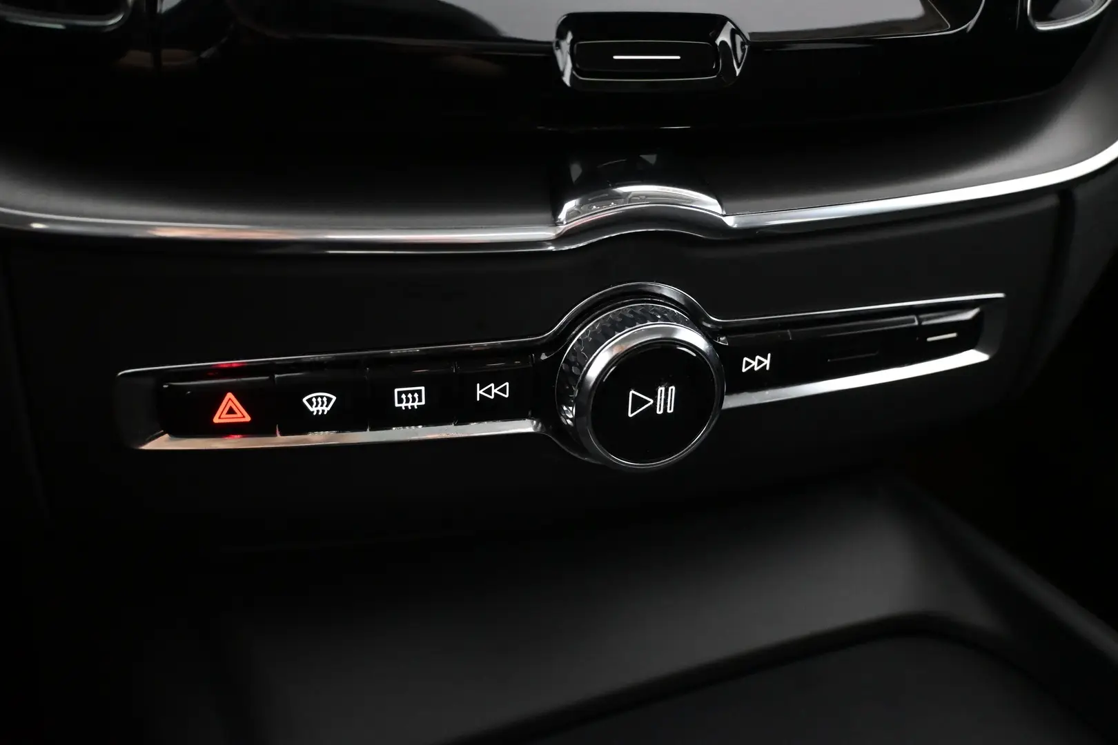 Car Image - 1UJUiesuDOZyTxk1Gx0puw