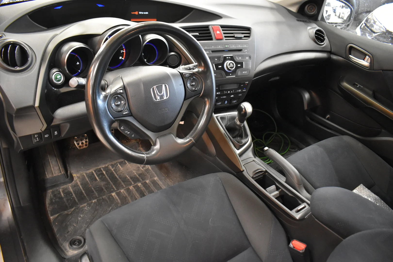 Car Image - 5q9vIcSYU0yEPUe4HpjXz8