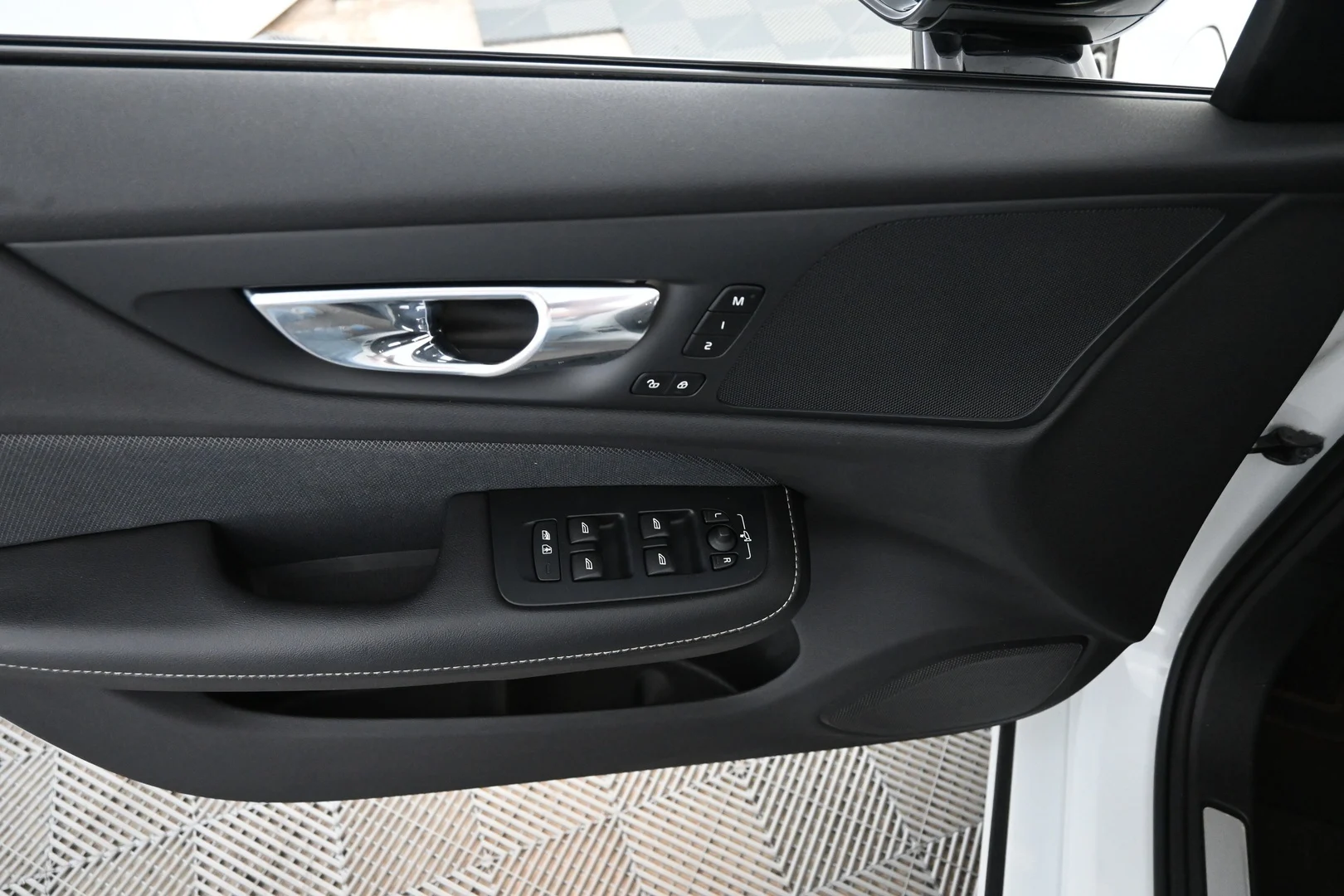 Car Image - 10Vrtq7D1rDmDQvZvlNR1A