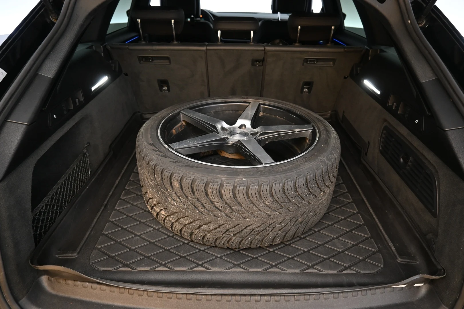 Car Image - 4sOFYL55THOnpnwQsZeAHy