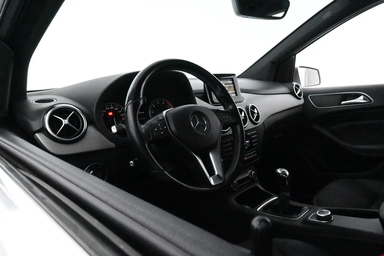 Car Image - 101yZpf2KpEGh7uISWLT2I