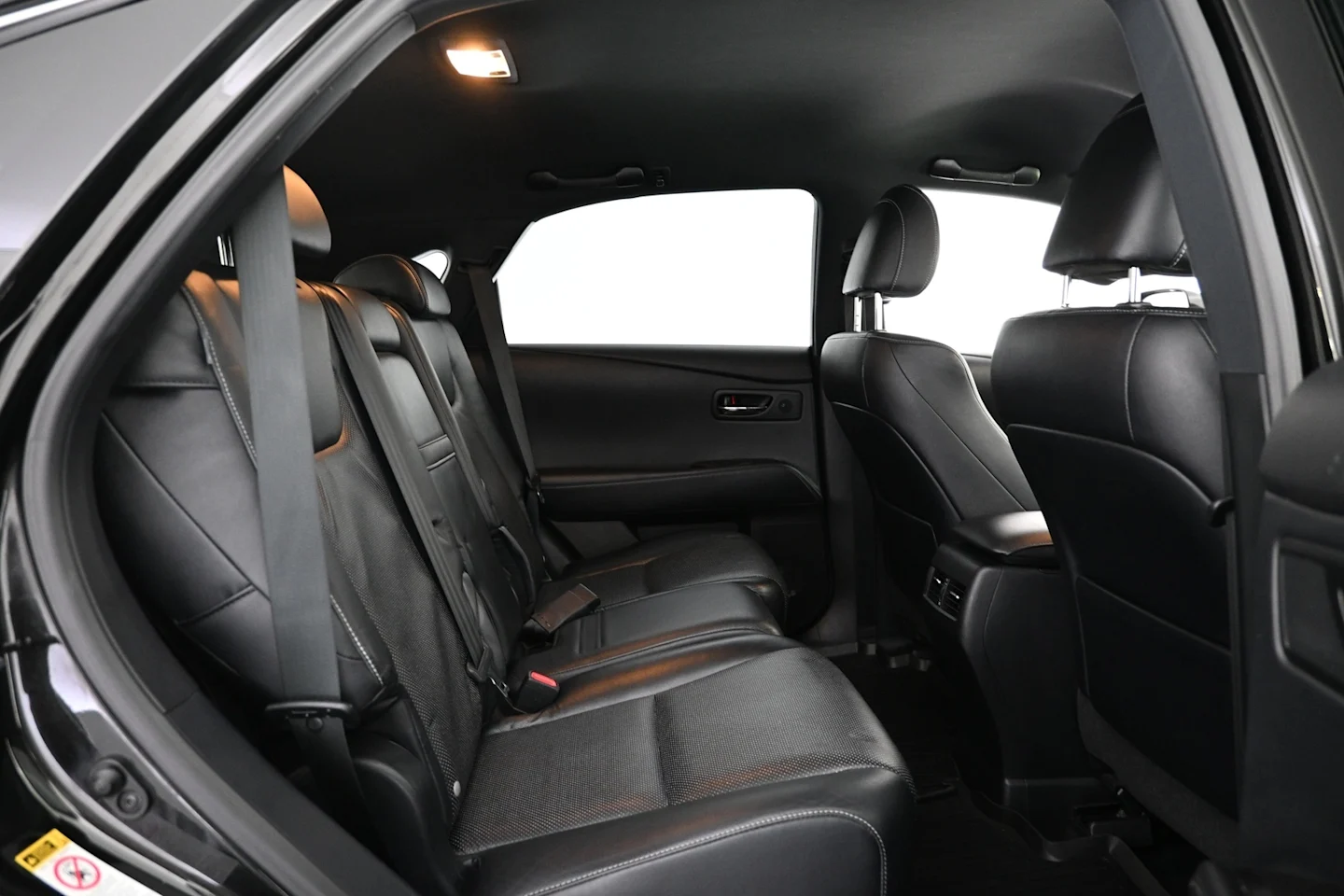 Car Image - 4wtU29RGguBYnfXaAIEGP6