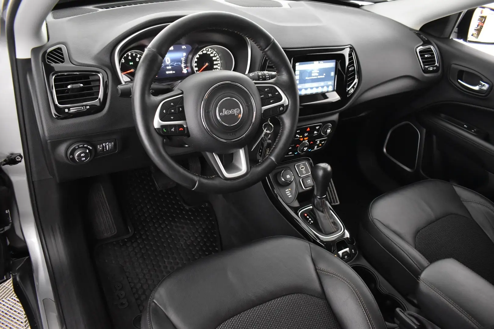 Car Image - 7kS6aF3LT4RlimUHk90vuY