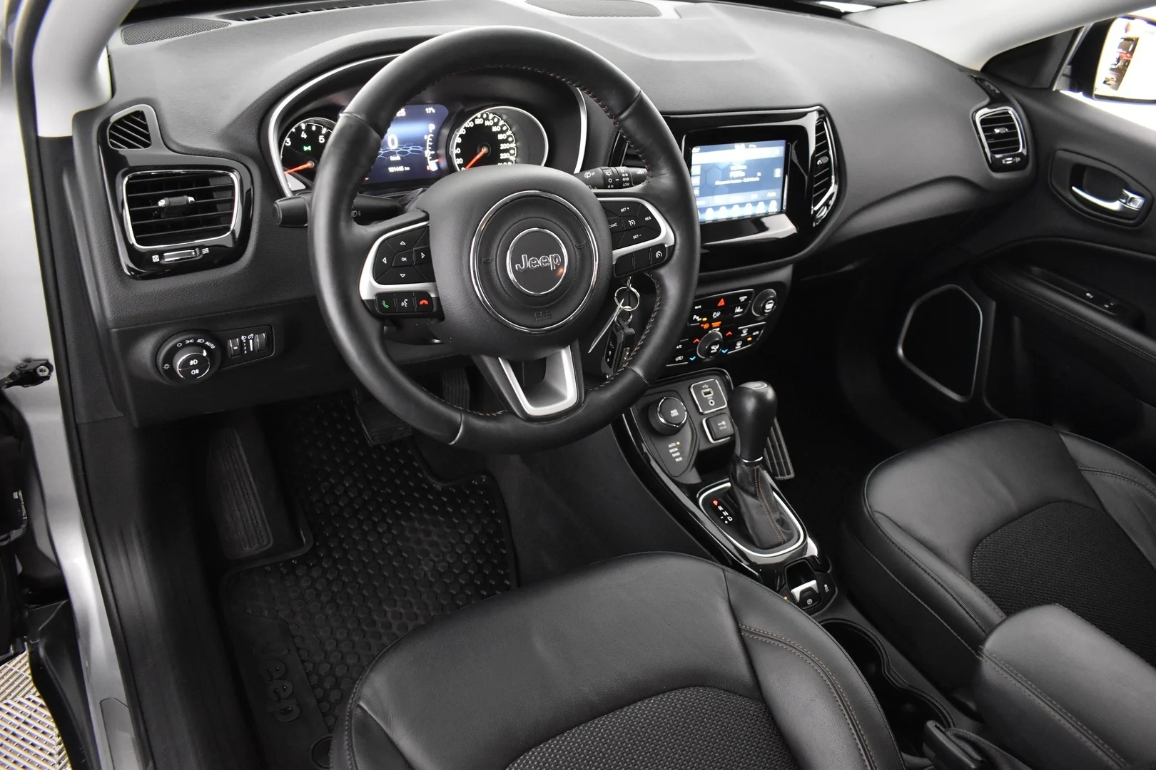 Car Image - 7kS6aF3LT4RlimUHk90vuY
