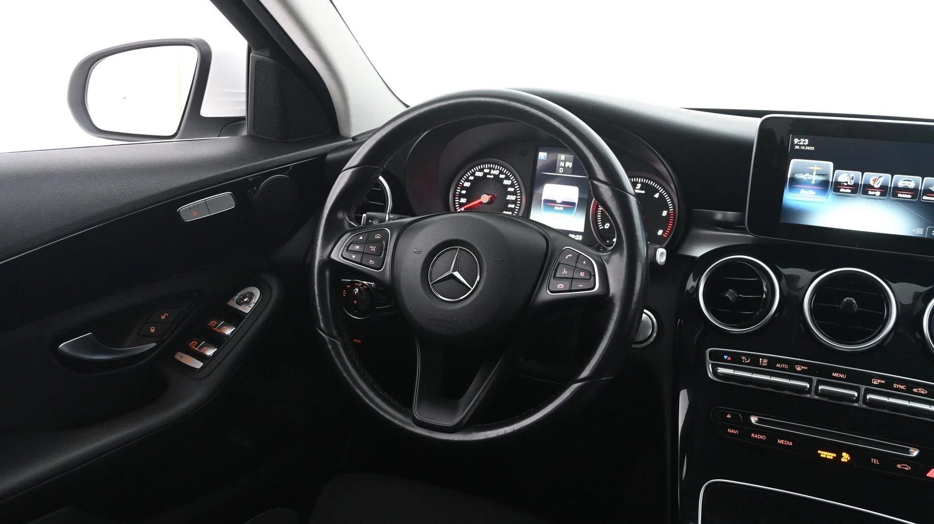 Car Image - 29gxRPuUmjo5uTQ8AV6WNf