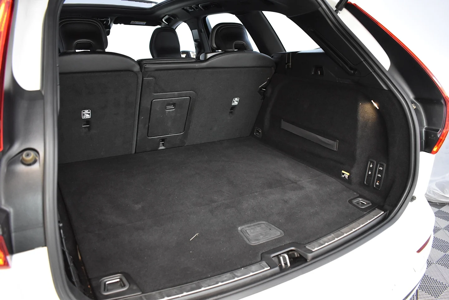 Car Image - 7FLGHfL5KuT5KIyzwWPlTt
