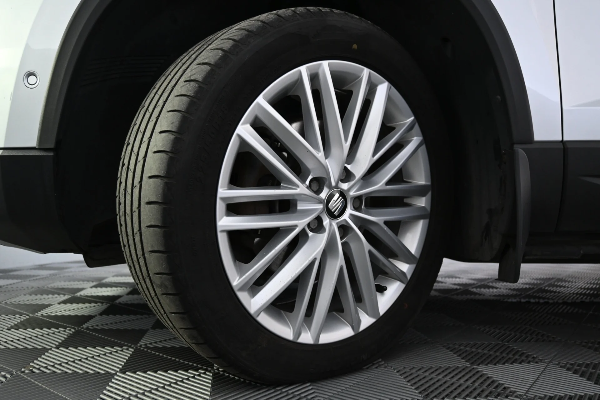 Car Image - 3a7Vl6G3Baz4sXsSjrgS7N