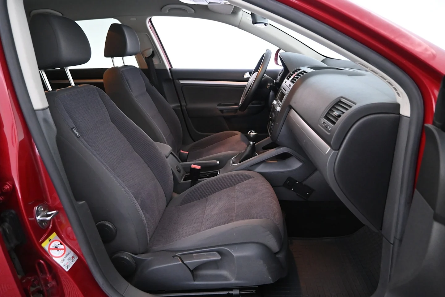 Car Image - 6t8NMvysMIRjEtIug9S1nO