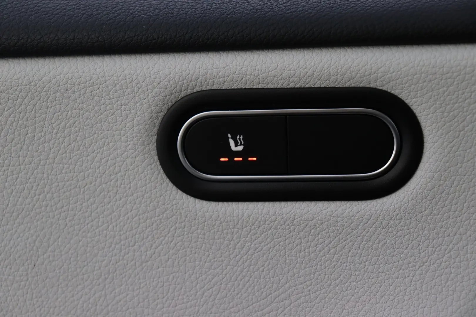 Car Image - 25bDwhlmVnhVu0WKUe7xkP