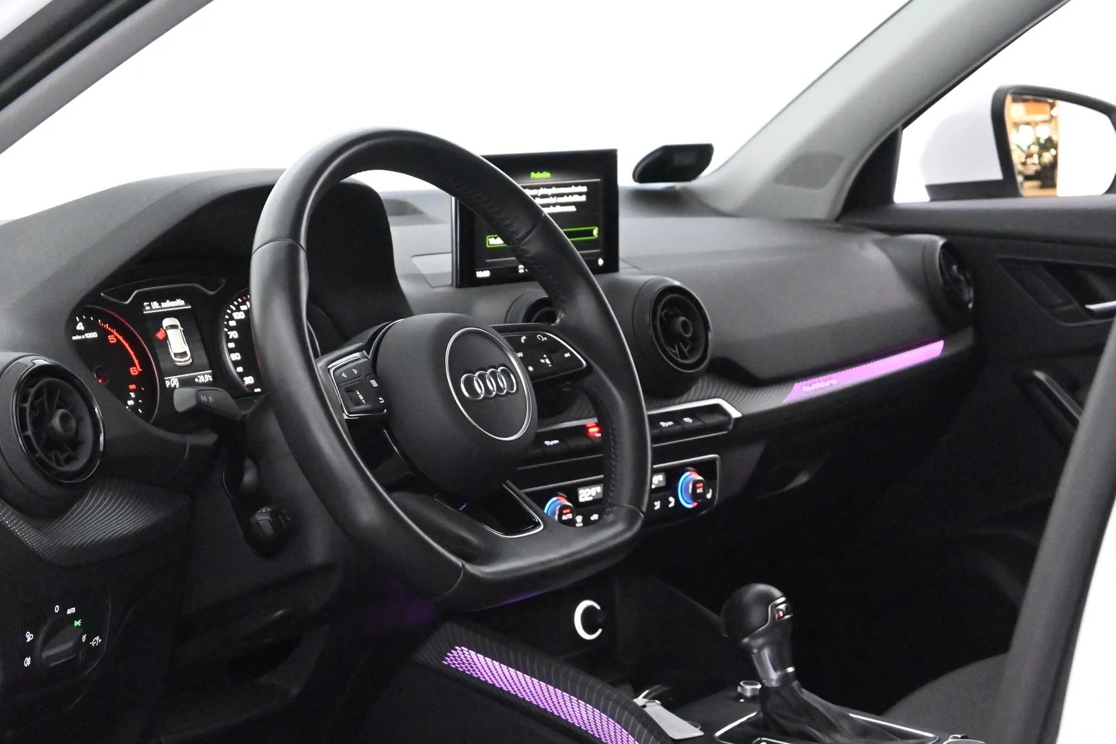 Car Image - 51eGgDoCKMU6rs3G8QoqMn