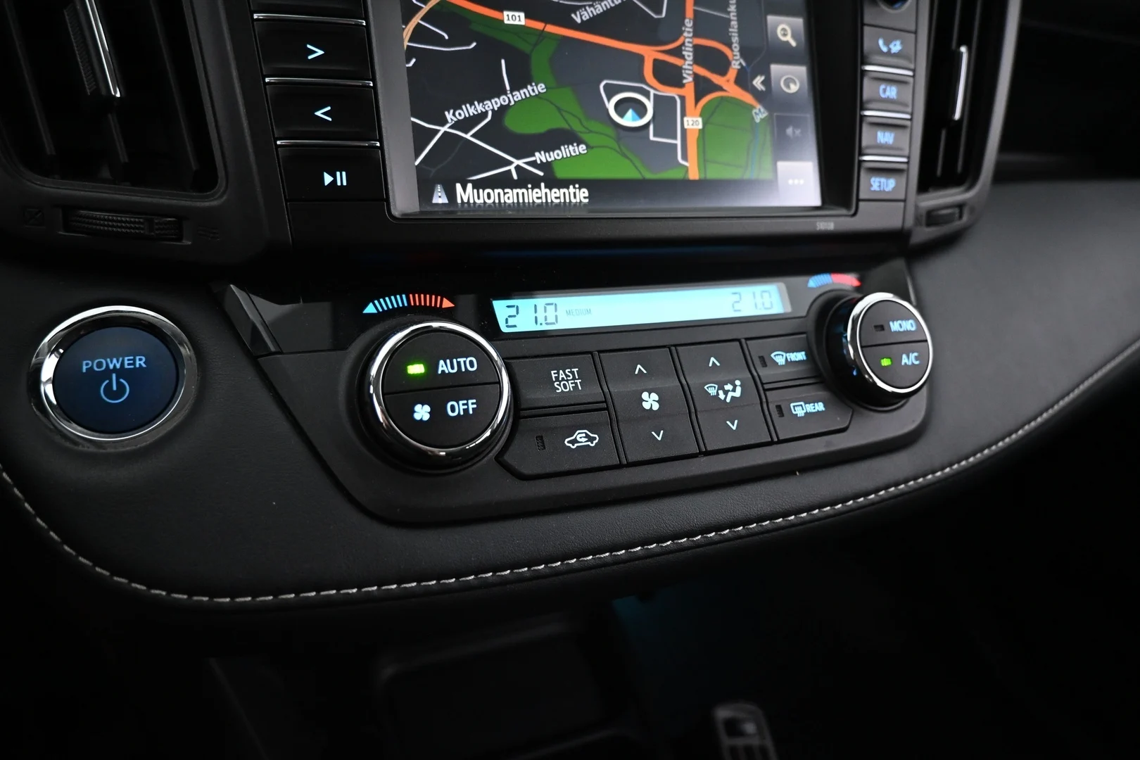 Car Image - 74bFHYtM0r4TXBHWLW6bDr