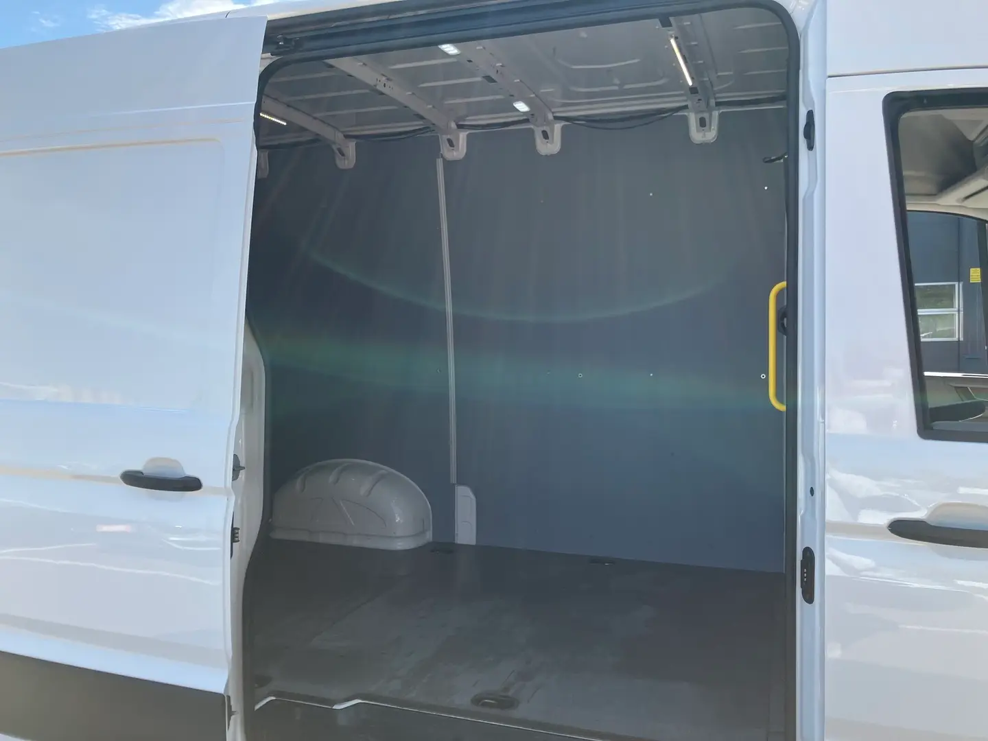 Car Image - 6DZzypxShgOQWqtUKUy5QW