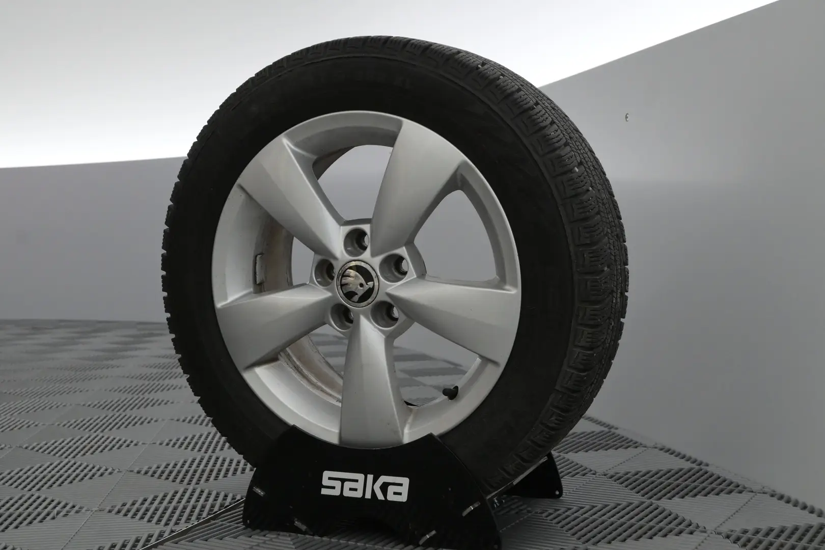 Car Image - 6LhUuIkGS9igl9SikBV3HS