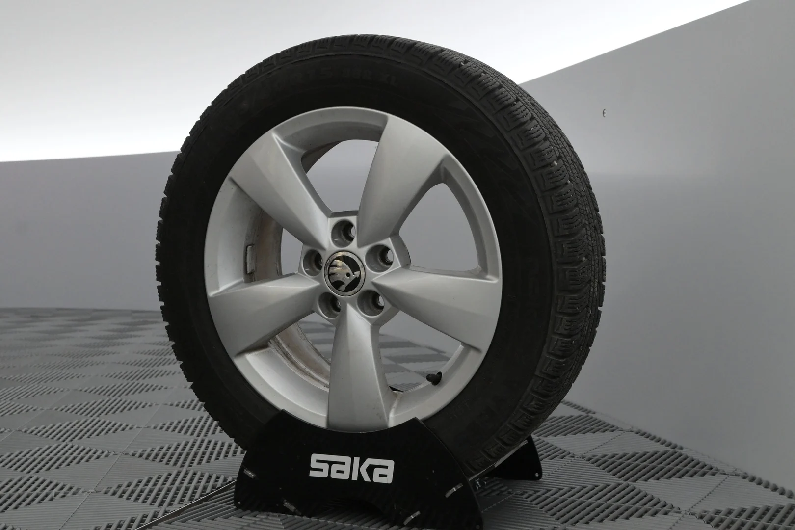 Car Image - 6LhUuIkGS9igl9SikBV3HS
