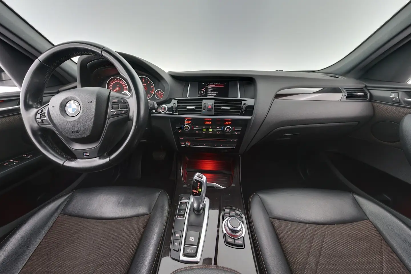 Car Image - 5x0JfkAnyN4J8YdAatGqfV