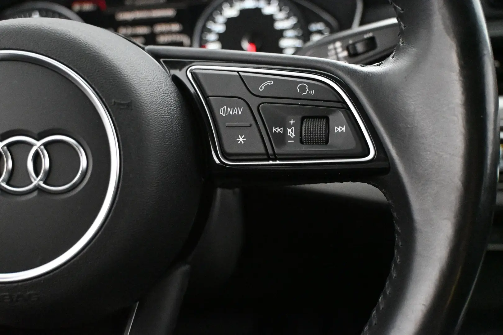 Car Image - 63aQjL39zCc7r7GE8A6l1b