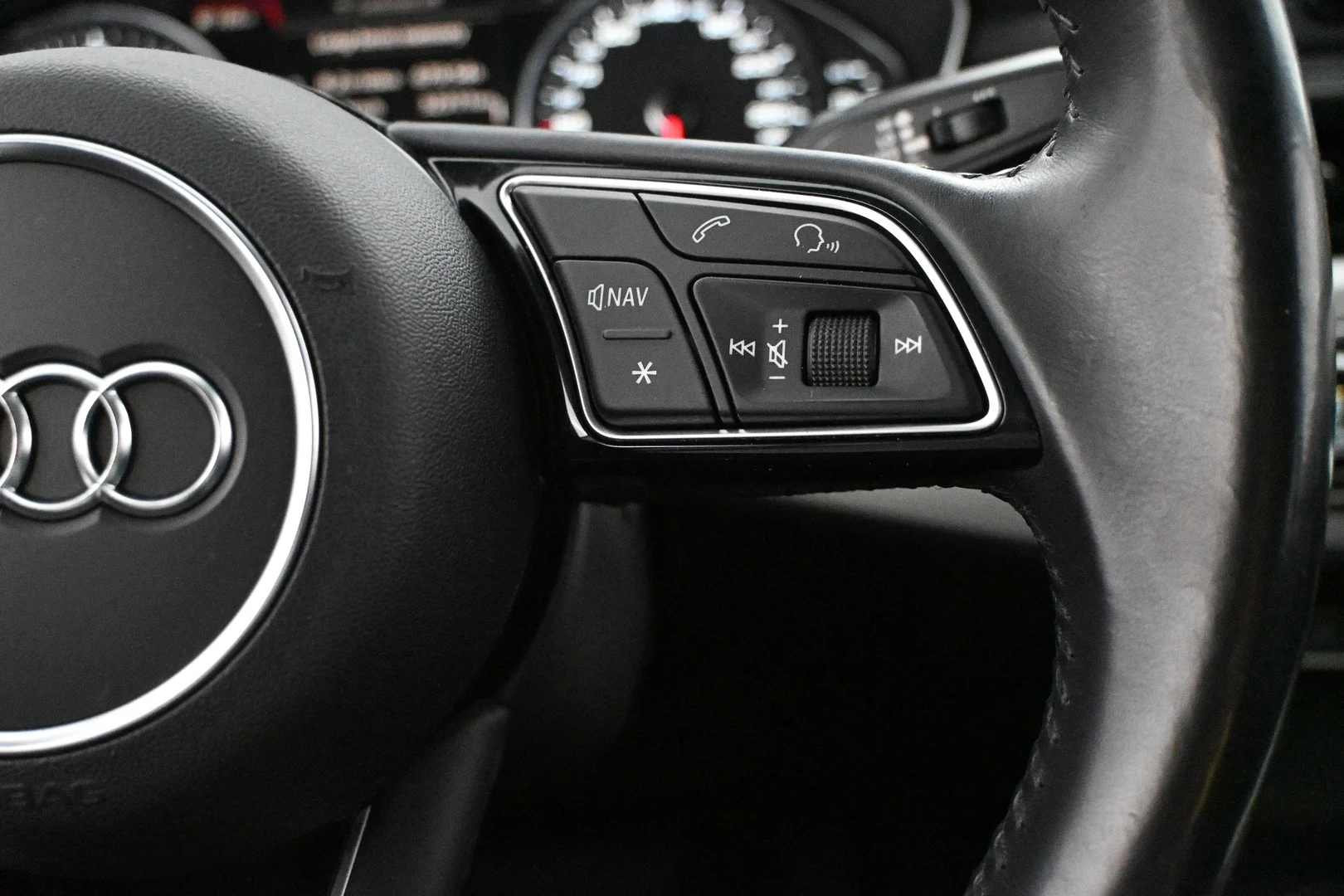 Car Image - 63aQjL39zCc7r7GE8A6l1b