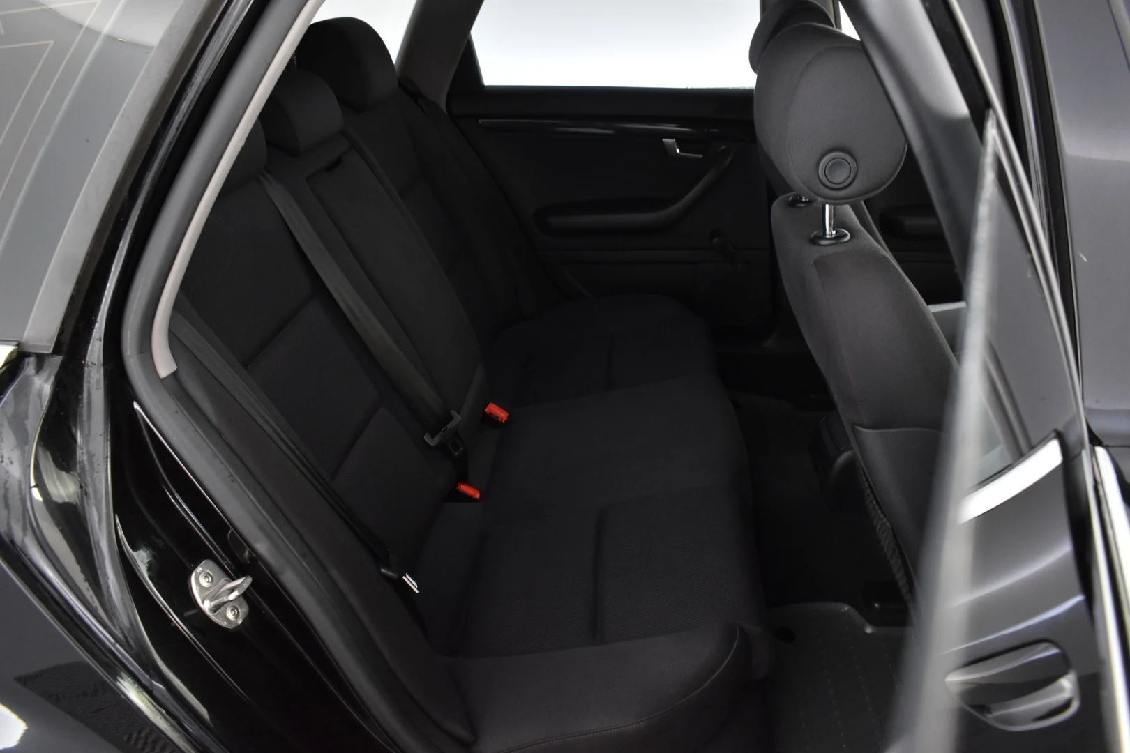 Car Image - 6gLgNEbWQEahkXad9AzTEZ