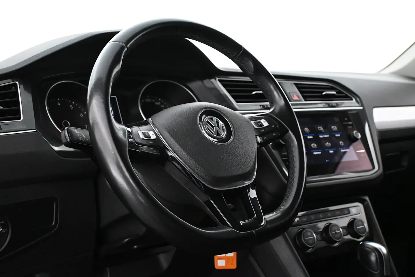 Car Image - 3JytaIFGS3l8OCvm64HvLS