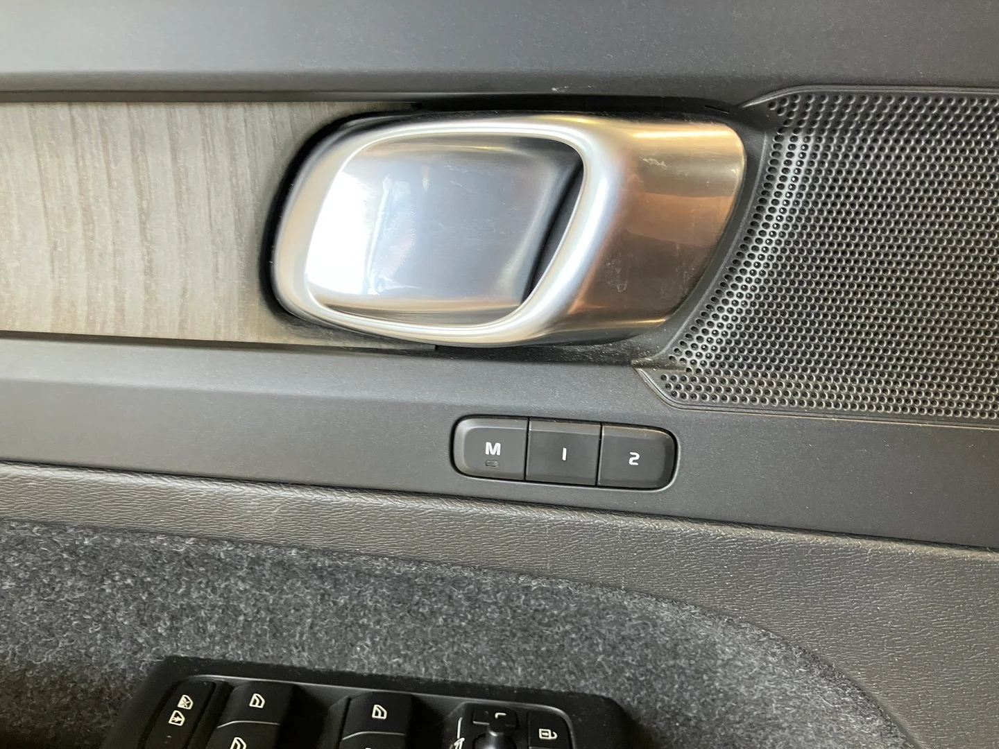 Car Image - 44dFLEKnCna4eVCMq0Nfmu