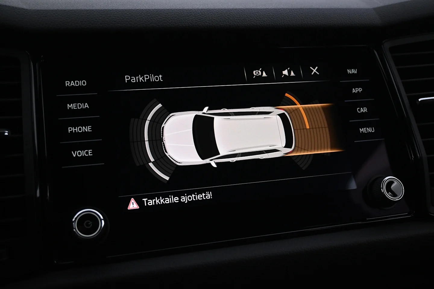 Car Image - 4kWf4DLbzT6Cdh8F7LGxhS
