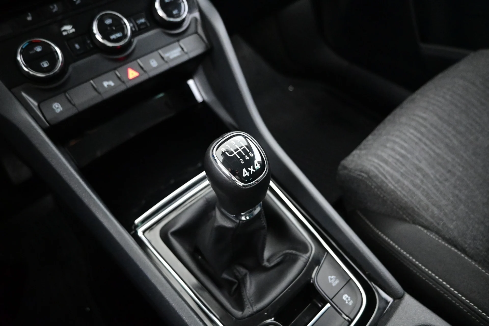 Car Image - 5aTx7fWPMoFtra4GLgO4l