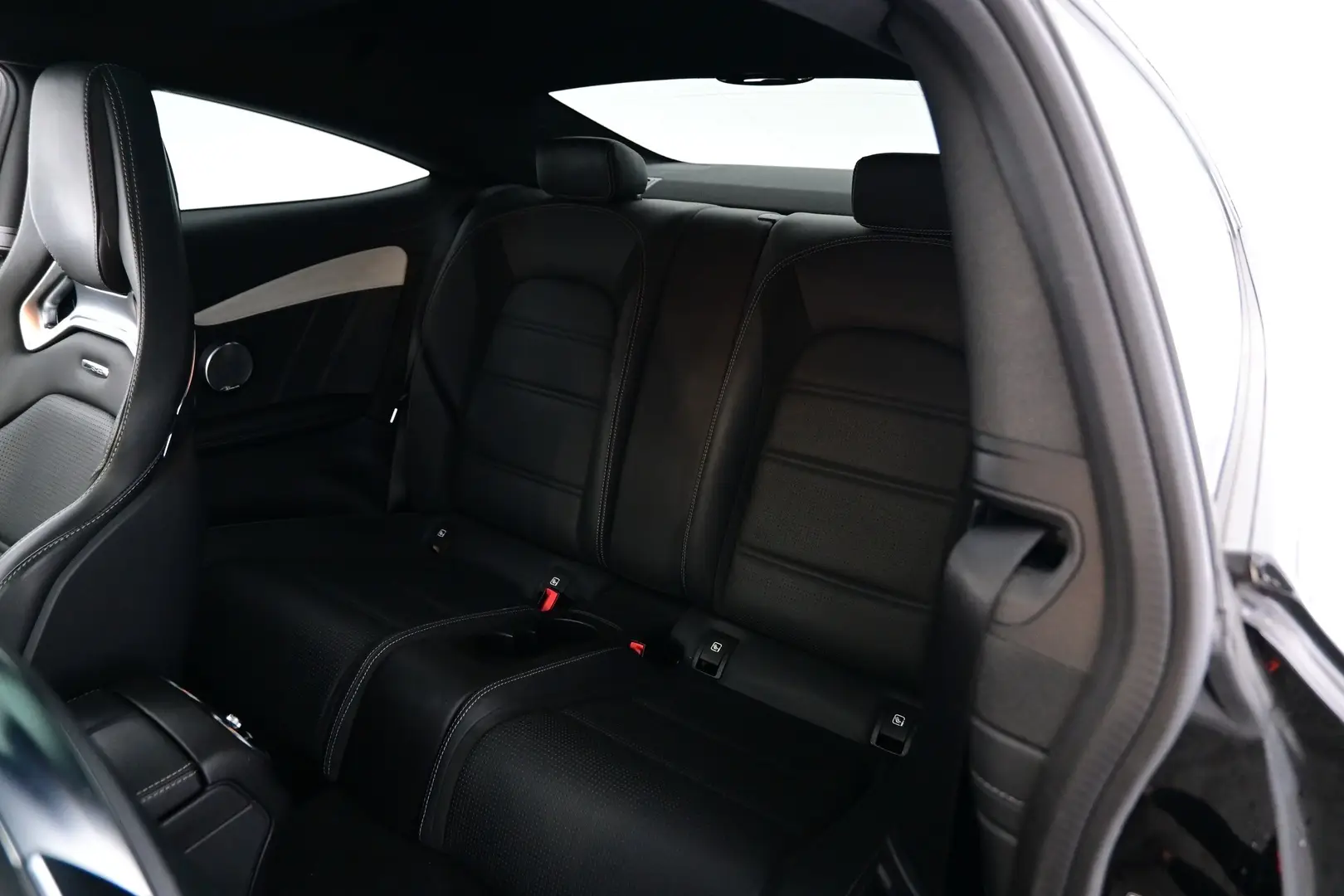 Car Image - 5UtzowFls2S3QdHfGVndjF
