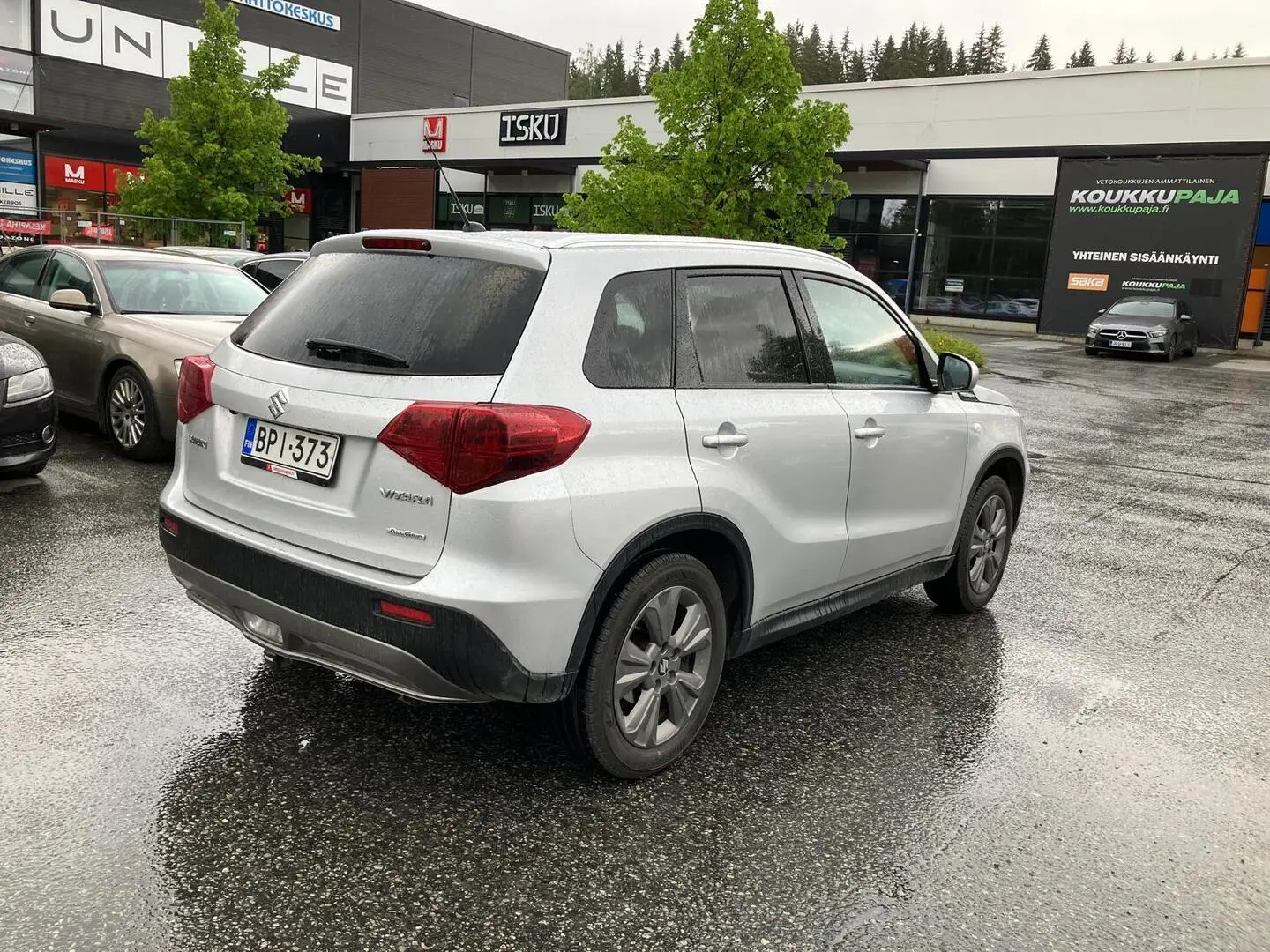 Car Image - 2BJRSTh8E8B8L9v99jmTJ7