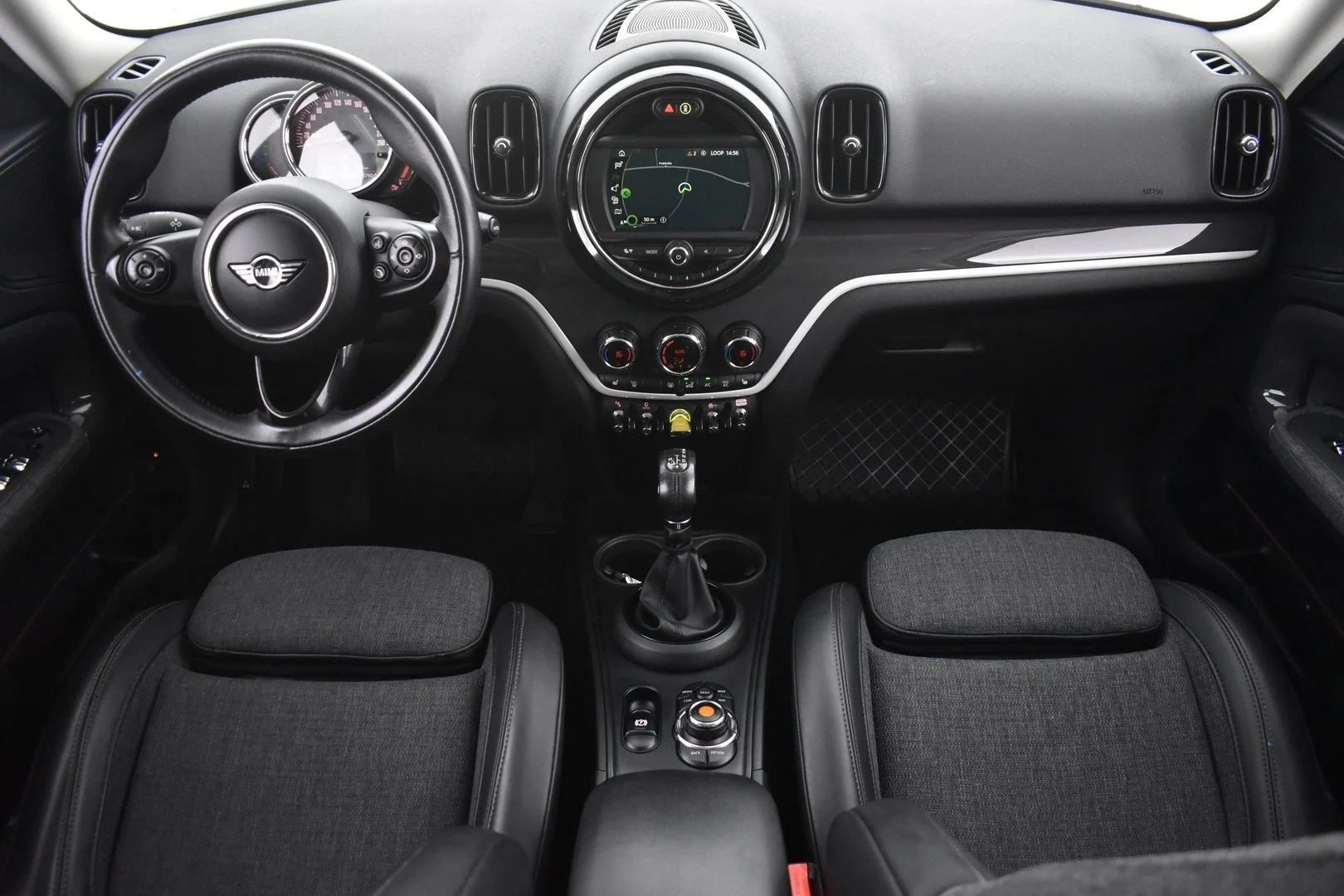 Car Image - 6L1h2K0UcVAehB6d9aBsfY