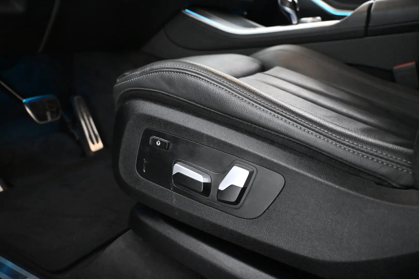 Car Image - 3JuIXUr4ibjFMEsQMz2xd2