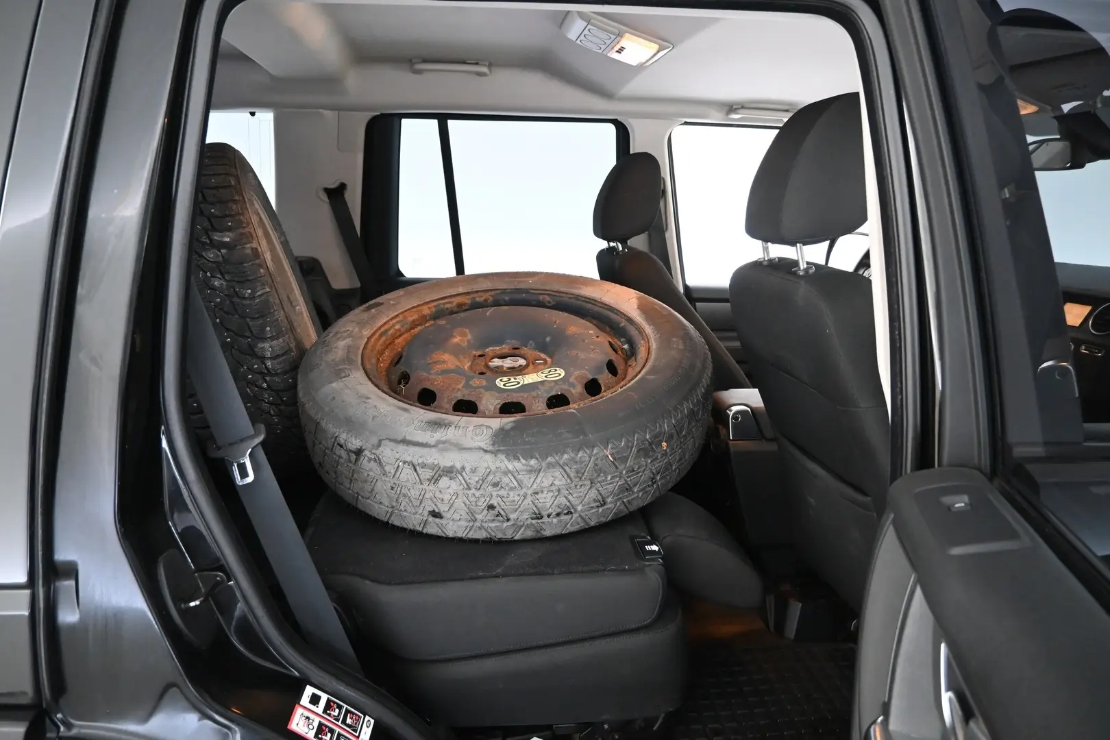 Car Image - 3bPi2NqwqpAkOOZWgsKLQI
