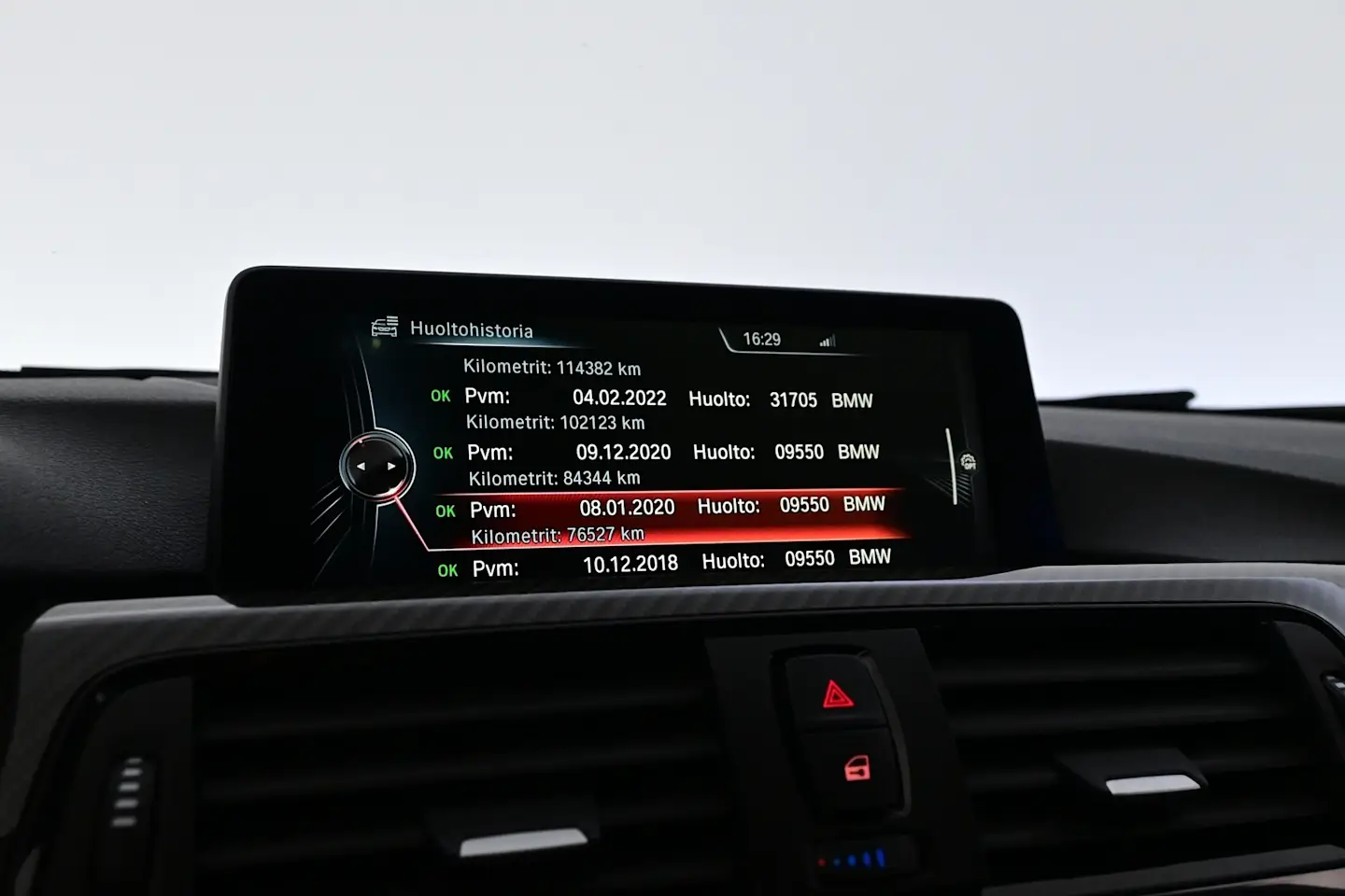 Car Image - akbDnVgzNYHma2C1xNXtI