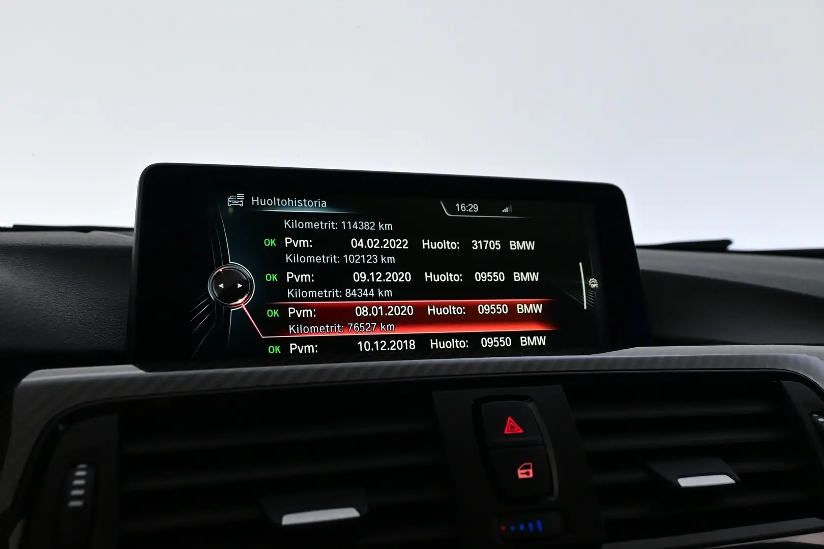 Car Image - akbDnVgzNYHma2C1xNXtI