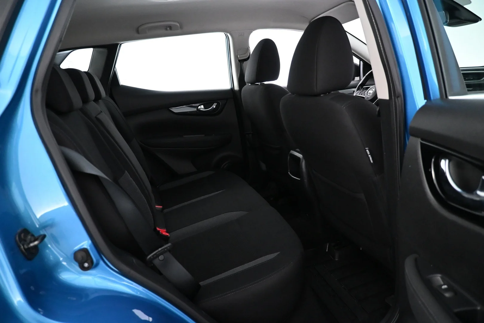 Car Image - NB9ER67XeQs2ujXOfAxdp