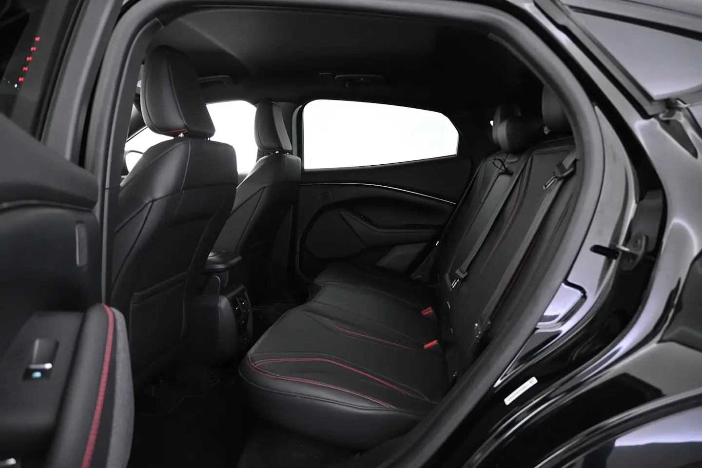 Car Image - 2NtY9ZnU68GQga3ahMmU2g