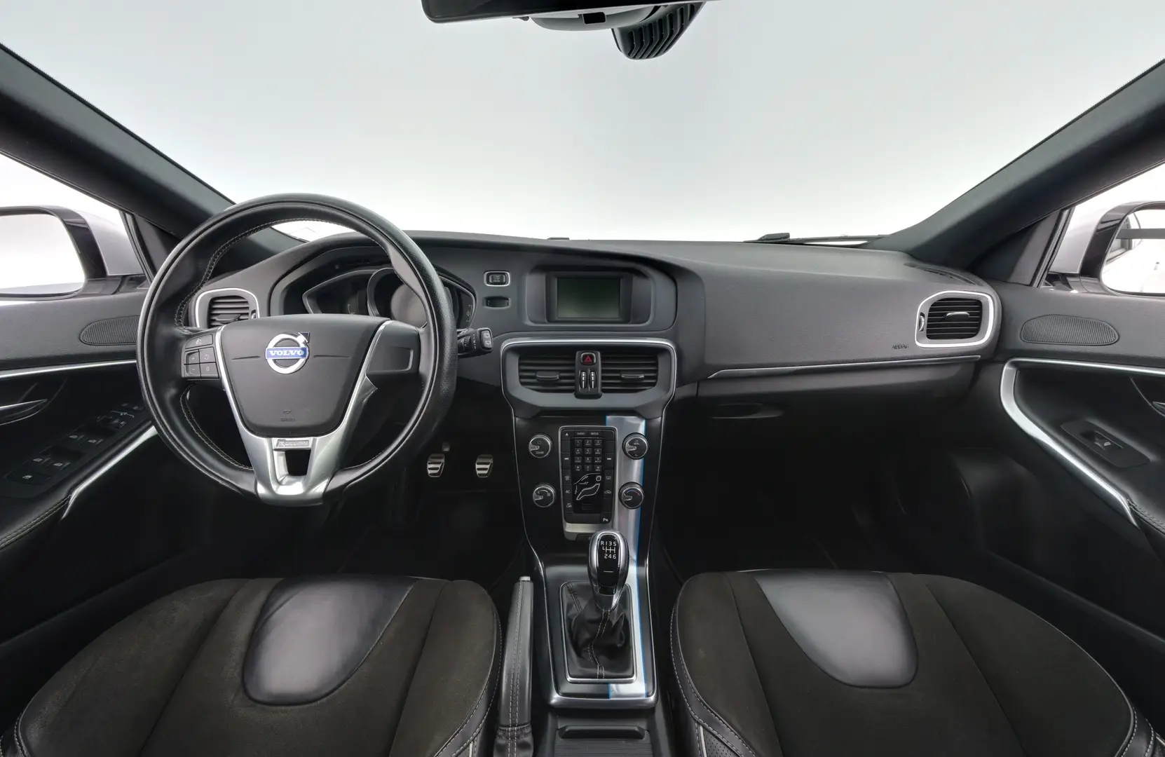 Car Image - LNzkCzCXklhxOcVxVBqCN