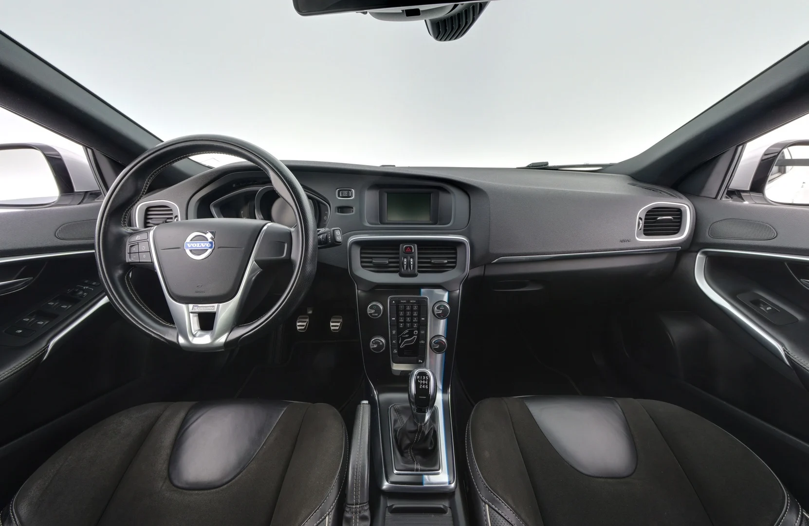 Car Image - LNzkCzCXklhxOcVxVBqCN
